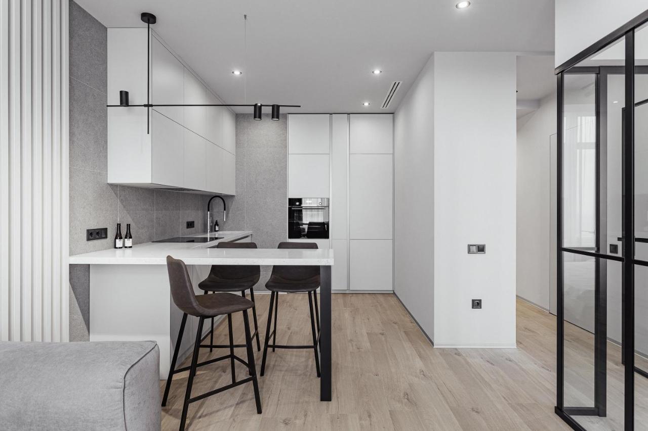 Sea & Sky Apartments オデッサ エクステリア 写真