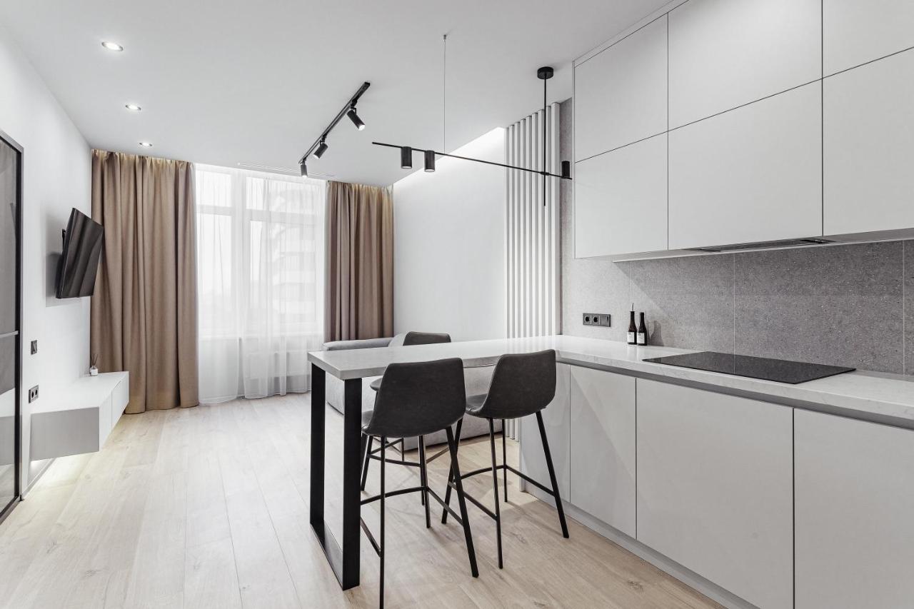 Sea & Sky Apartments オデッサ エクステリア 写真