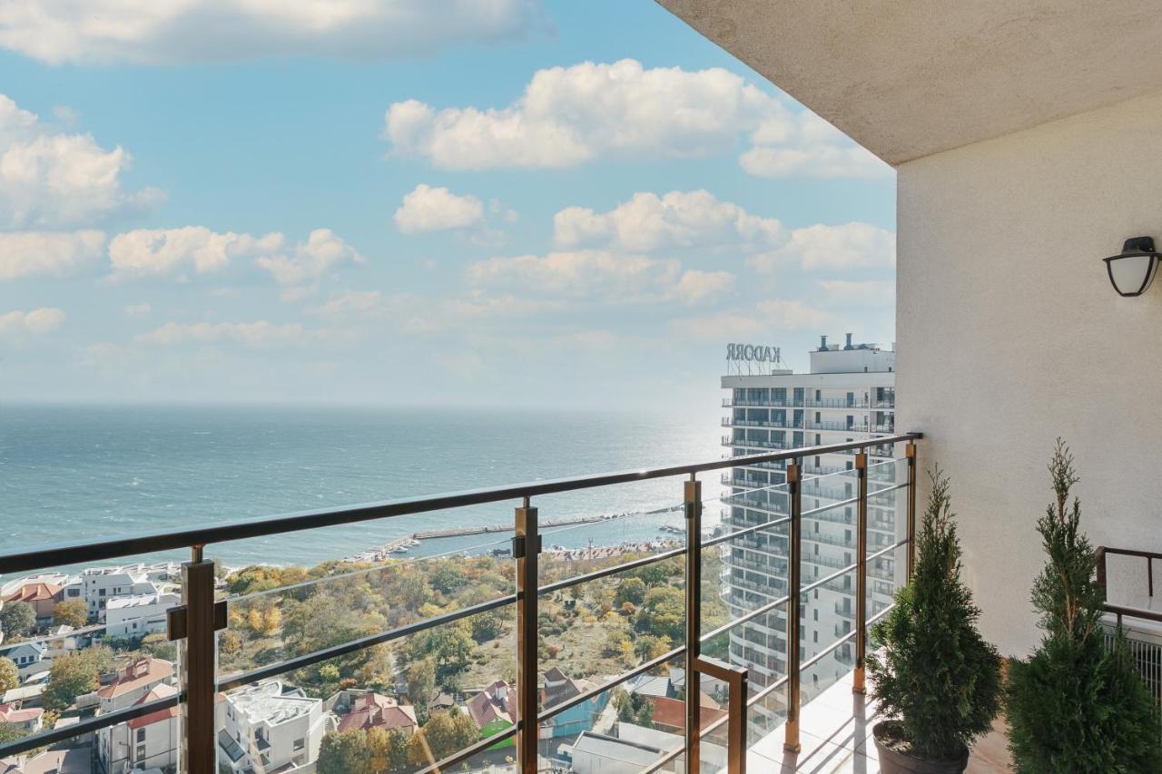 Sea & Sky Apartments オデッサ エクステリア 写真