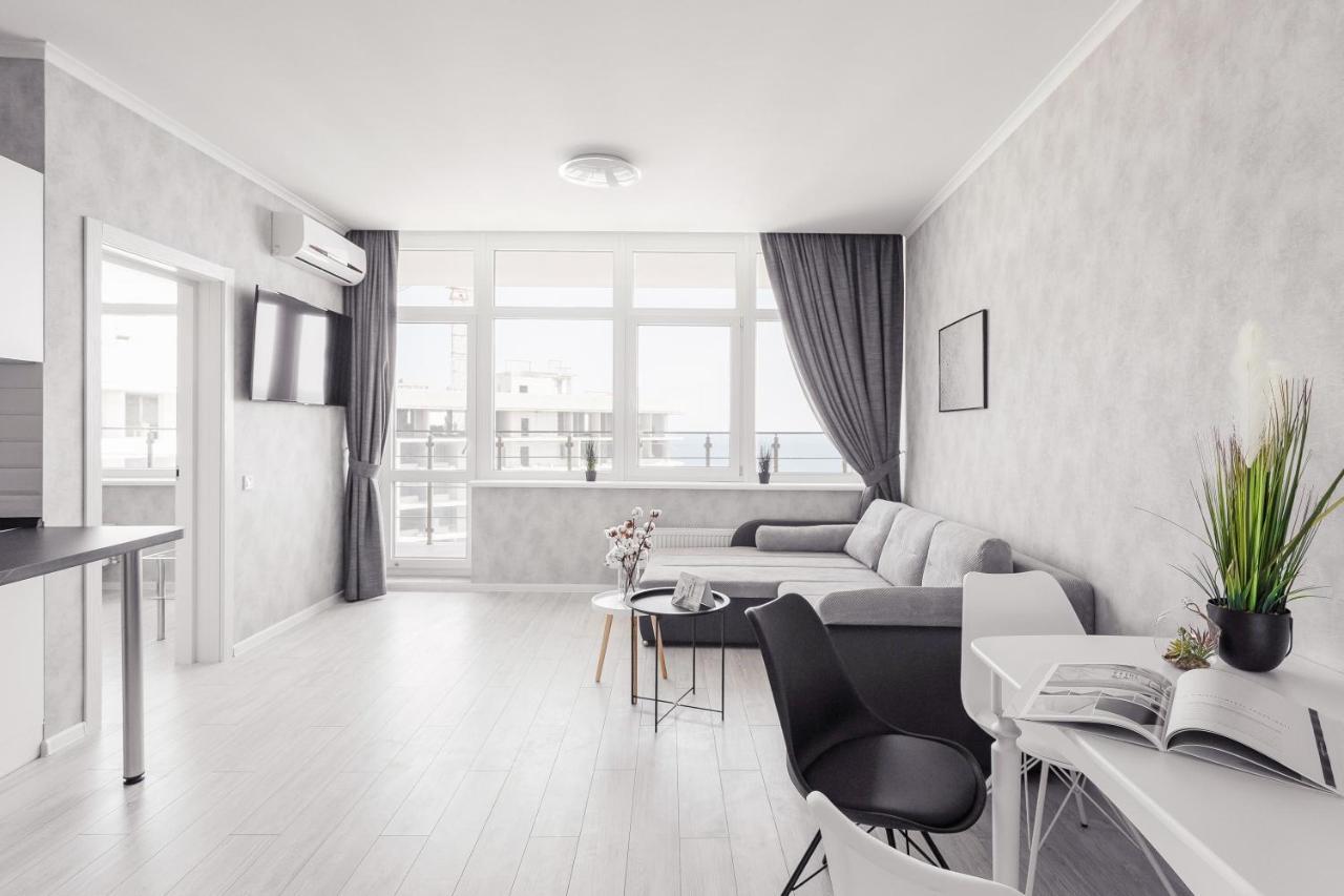 Sea & Sky Apartments オデッサ エクステリア 写真