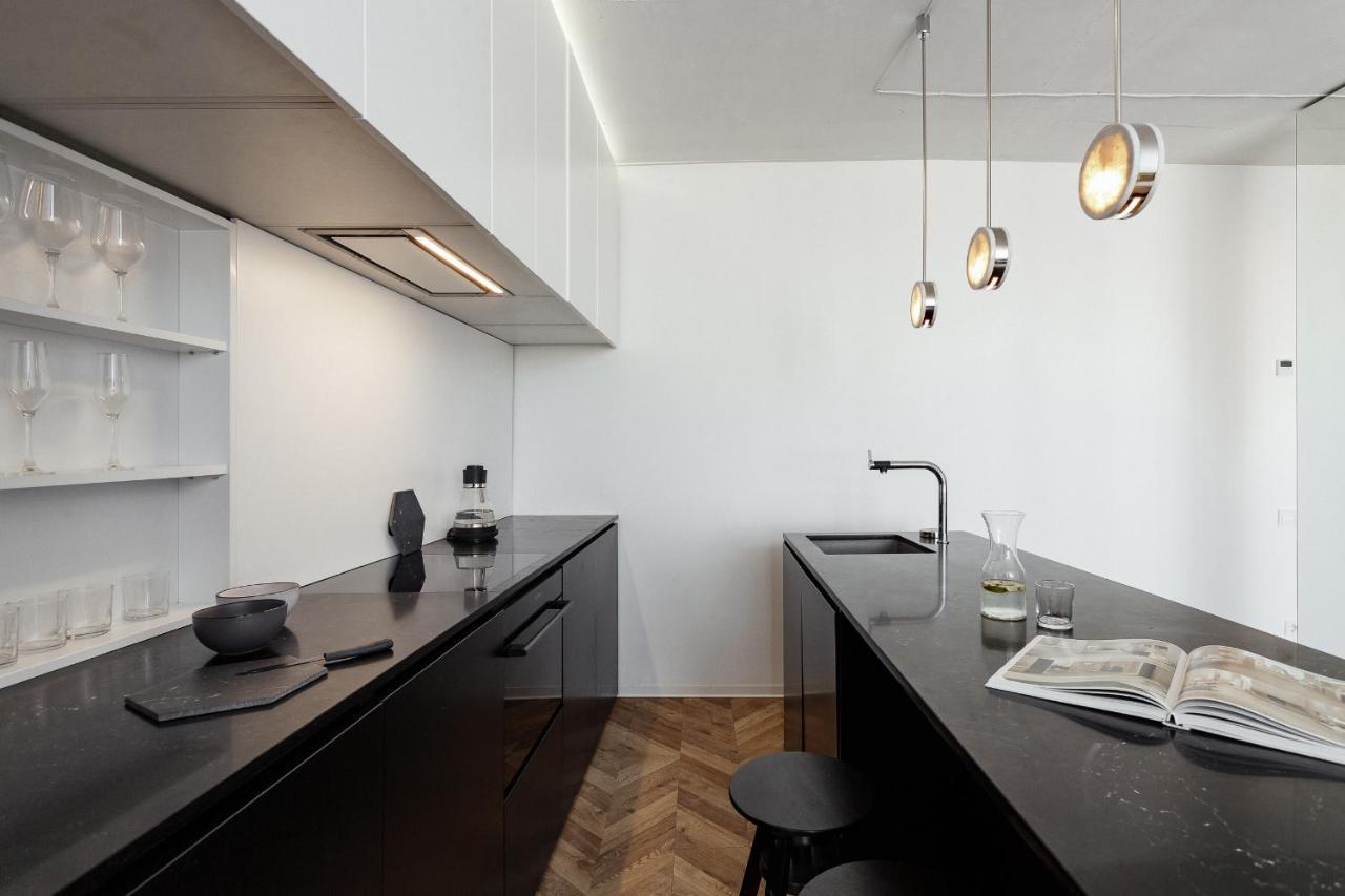 Sea & Sky Apartments オデッサ エクステリア 写真