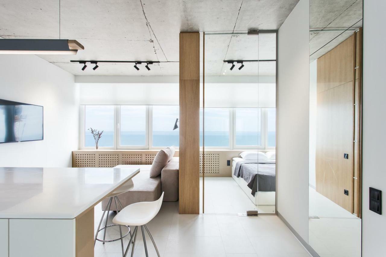 Sea & Sky Apartments オデッサ エクステリア 写真